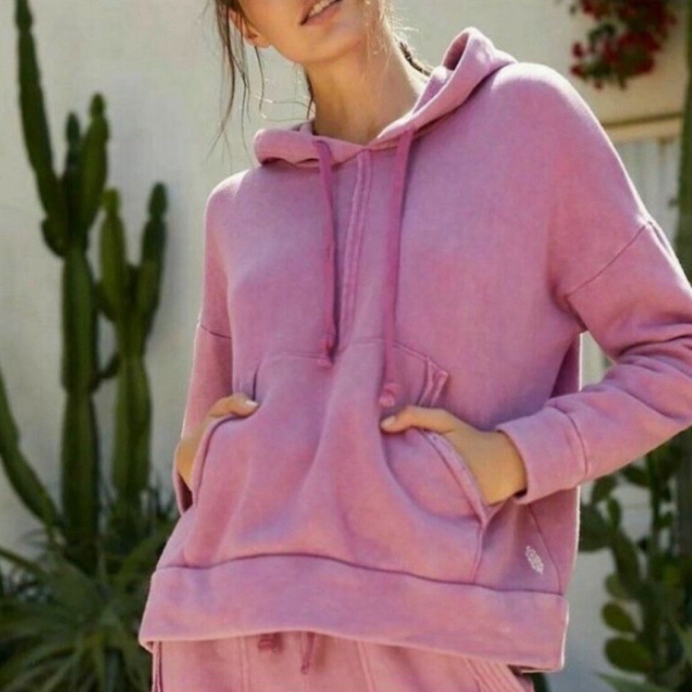 Free People- Cozy Pink Hoodie XS